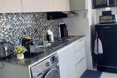 Image de Hive Loft 2br Bgc w/ Free Parking + Skyline View