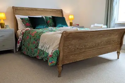 Image de Modern 2 Bed With Parking Nr The Dockyard & Centre