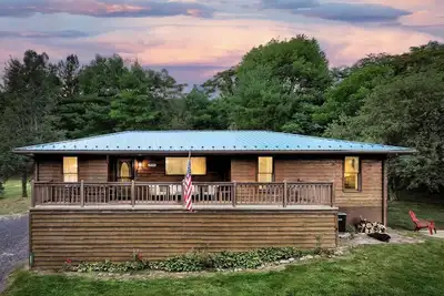 Image de Shenandoah Cabin - Hot Tub, Fire Pit, Dog-Friendly