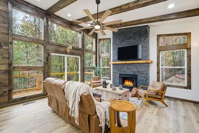 Image de Serene Ellijay Getaway with Coffee Bar, Two Fireplaces, Hot Tub, Games  + Resort