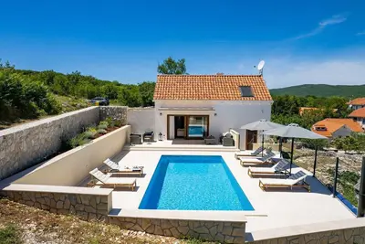 Image de Retraite sereine en villa au bord de la plage