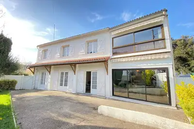 Image de Maison entière avec étage très proche plage de Nauzan à St palais, 13 couchages