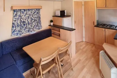 Image de Mobil-home confortable avec terrasse pour 4 personnes