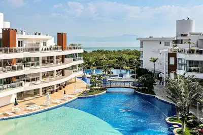 Image de 100m from the beach | 3 Suites plus Barbecue #Cha17