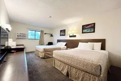 Image de A Delightful and Tranquil Retreat Next to Wolf Point Area Museum | Free Parking