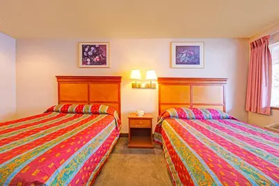 Image de 2 Tranquil Units Near Columbia River Gorge | Skamania County Fairgrounds - 0. 7mi