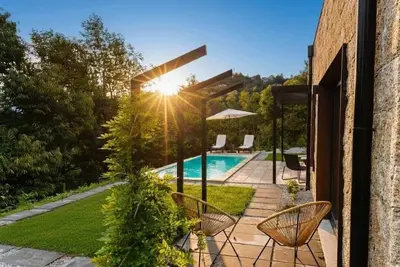 Modern Stone Villa: Geres views & Private Pool
