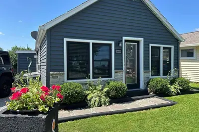 Image de Entire Home with Lake Access - Cozy Cove at Manitou