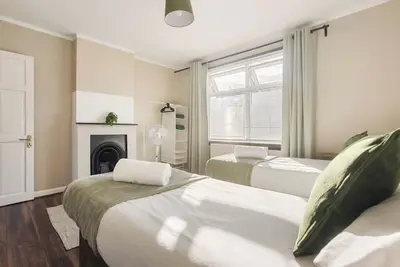 Image de Cozy Croydon 3 bed Family home Garden Fast WiFi  & Parking Fast trains to London