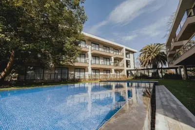 Image de 2 Units | Modern Retreat w/ Spa & Heated Indoor Pool | | 10 Mins to Airport
