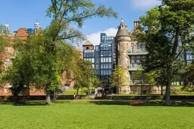 Modern Stylish 2br Garden View