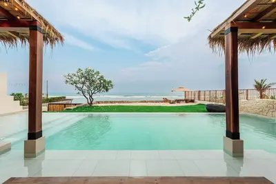 Image de Sunkissed Retreat Ultra Luxury 5 Bedrooms Private Beach Villa