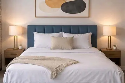 Image de Roami at Century Plaza | 4br Combo | sleeps 10