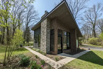 Image de New Modern Wooded Retreat, Fireplace, Harbor Country, Close to Cherry Beach