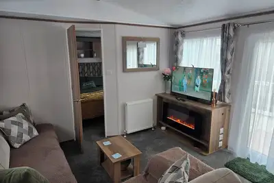 Image de River meadows 61\n2 bed 2 bath caravan. \nLots of activities on the park