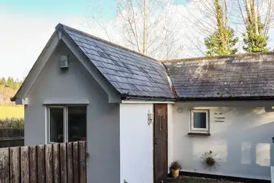 Image de The Old Telephone Exchange, pet friendly, with a garden in Cockwood