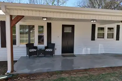 Image de Cozy 2-bedroom lodge in Waterloo Al