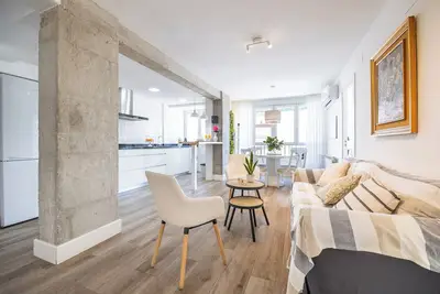 Image de Sierra Nevada Views | Sunny, Spacious & Renovated
