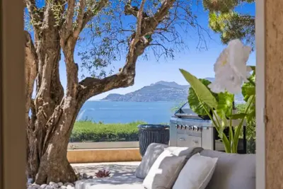 Image de Villa méditerranéenne Cannes / 7 chambres / Jacuzzi / piscine