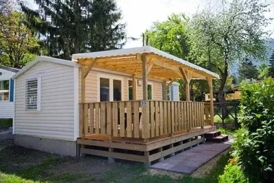Image de Camping 3 étoiles - Piscine  - ccbbhdh