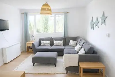 Image de Cosy Chalet in Penstowe Park, Kilkhampton. Near beaches & Bude. Pet friendly!