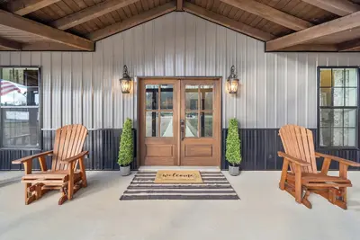 Image de The Lodge at Chestnut Creek • Sleeps Large Families & Groups • Unwind & Gather