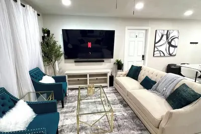 Image de Furnished 3-bedroom house near downtown Dallas