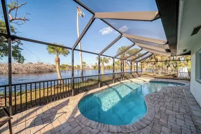 Image de West Gulf Sanibel • Stunning Lakefront Views • Heated Pool • Short Walk to Beach