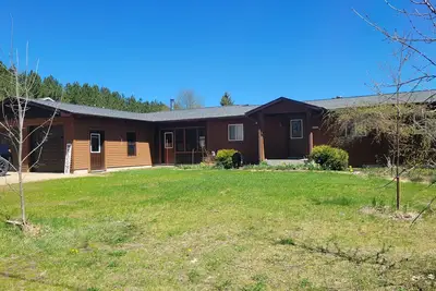 Image de Snow/Orv 3-bedroom house w/garage in Munising perfect for your getaway