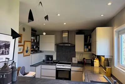 Image de Chalet en bois avec vue exceptionnelle sur Lyon – 4 chambres – jardin & piscine