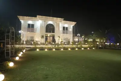 Image de Premium 5bhk Luxury Villa with Private Pool – RasKunj by Vistaflo