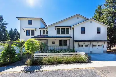 Image de Spacious 5br Shoreline Home Near Seattle – Perfect for Large Groups