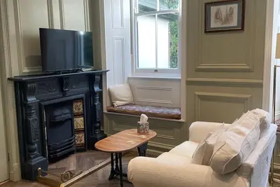 Image de Garden Apartment, Par