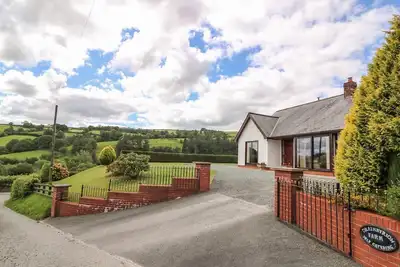 Image de Drainbyrion Farm House, Llanidloes