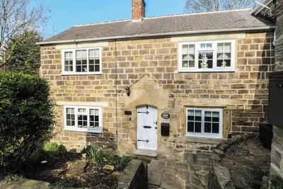 Image de Lake side cottage, Wakefield