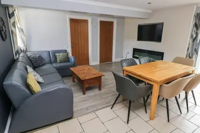 Image de Dylan's Court, Laugharne