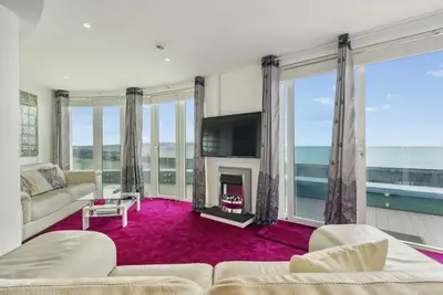 Image de Blue Horizon in Milford On Sea