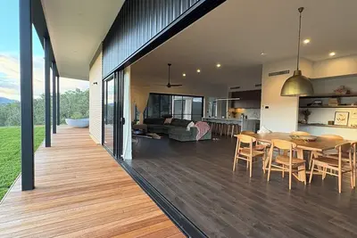 Image de Silk & Oak – Peaceful Scenic Rim Retreat with Nature at Your Door