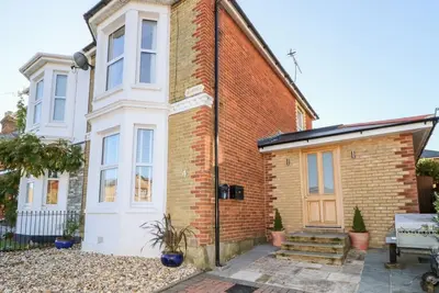 Dovedale: Charming Home in Ryde