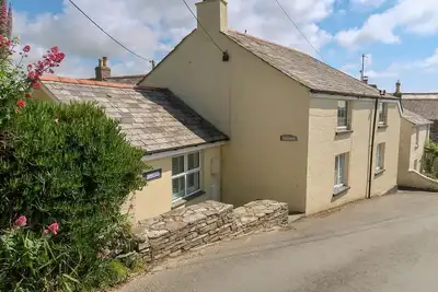 Charming Hilldene in Treknow