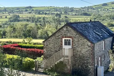 Image de Lloft Gwair - Hayloft, Crymych