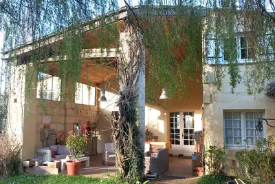 Image de Grande maison avec piscine