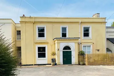 Barnsley House, Teignmouth