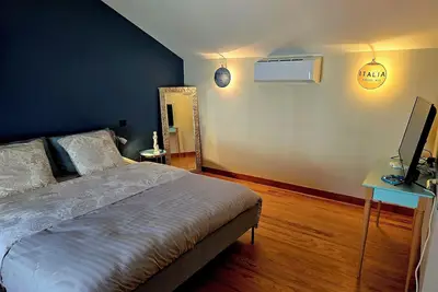 Image de Gîte de charme à Jonzac – calme, confort et proximité thermes