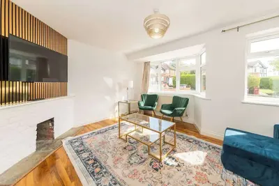 Image de 4 Beds | Free Parking | Fully Equipped Home