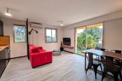 Image de Superbe appartement avec grand jardin