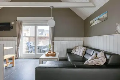 Cozy 2-Bedroom Apartment in Middelkerke