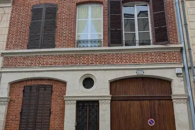 Image de Particulier rémois proche Cathédrale avec parking et terrasse