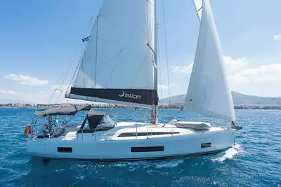 Image de Sun-Kissed Sailing Adventure in Islas Sarónicas