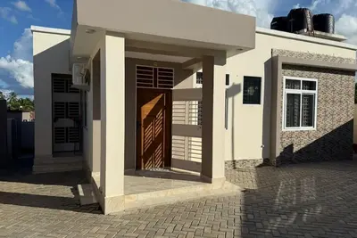 Image de Tranquil 3-bedroom apartment with Ac in Dar es Salaam